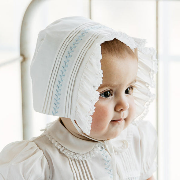 Girls Vintage Smocked Bonnet