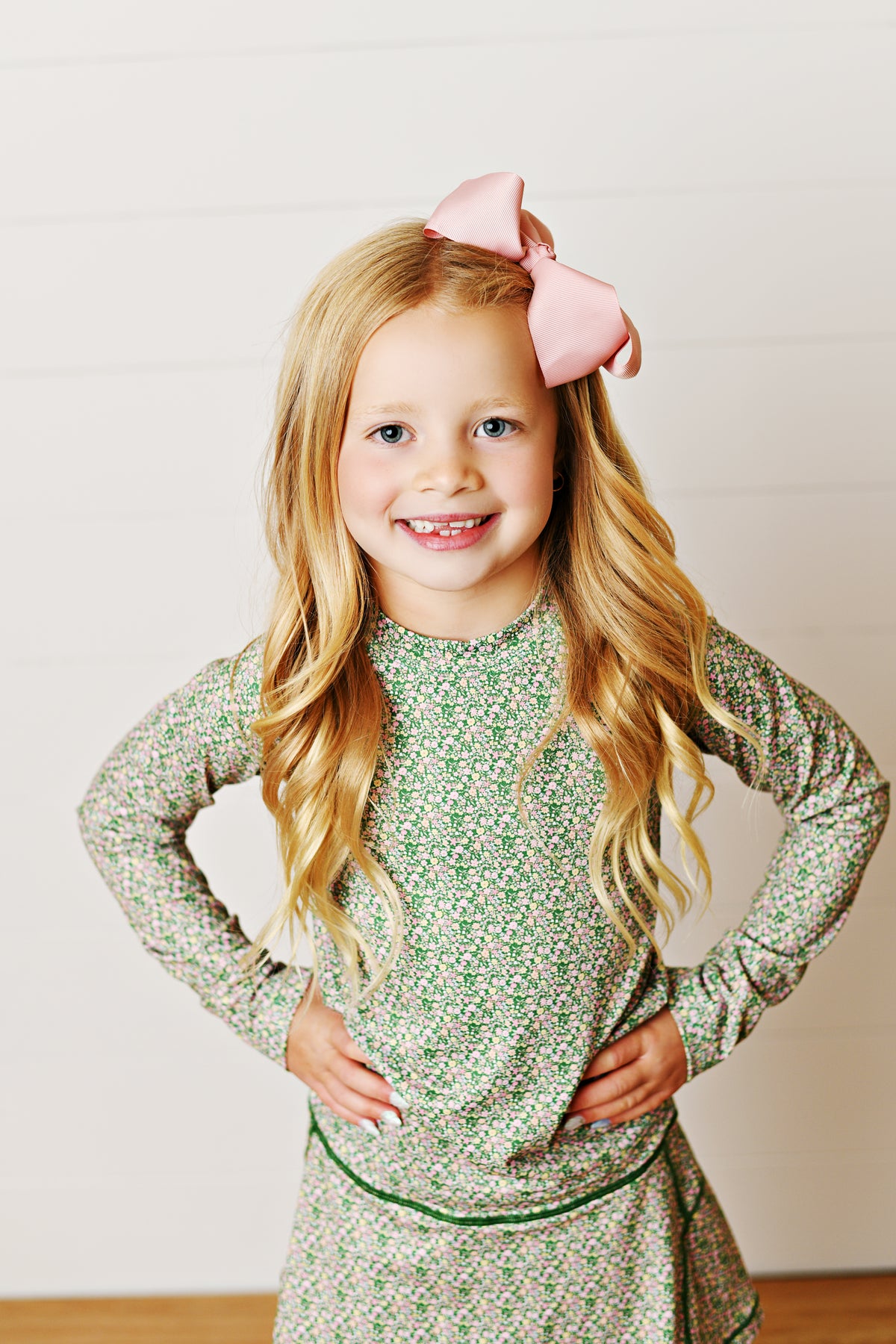 Olive Ditsy Top With Finger Hole