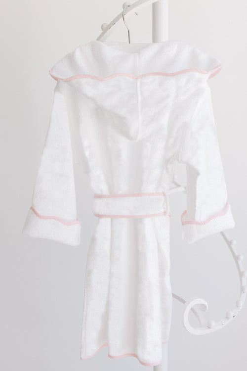 Bathrobe with pink scallop trim