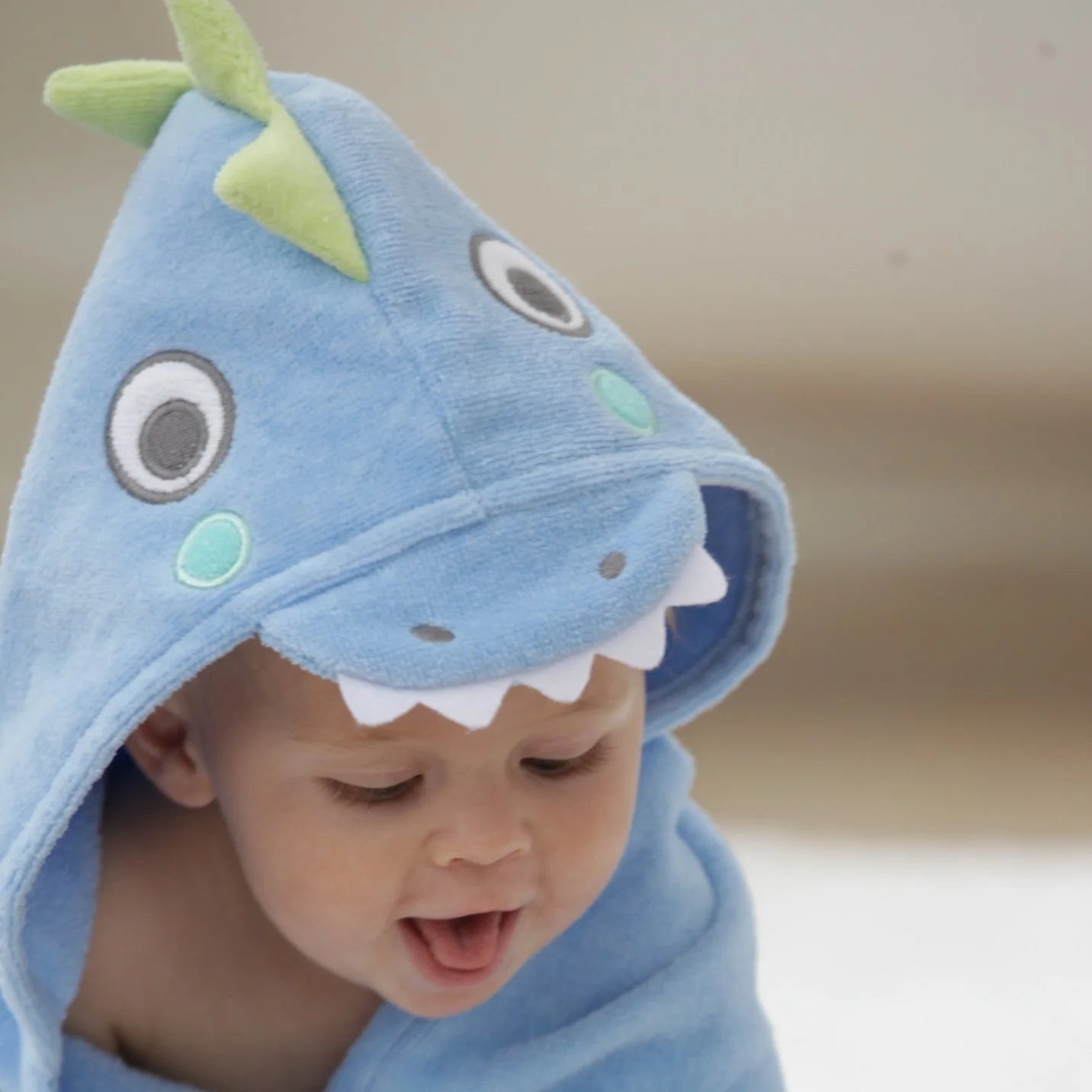HOODED BABY BATH WRAP